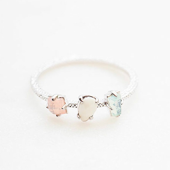 Dainty Three Stone Pastel Ring Silver-sz 6 or 7 - Picture 2 of 7